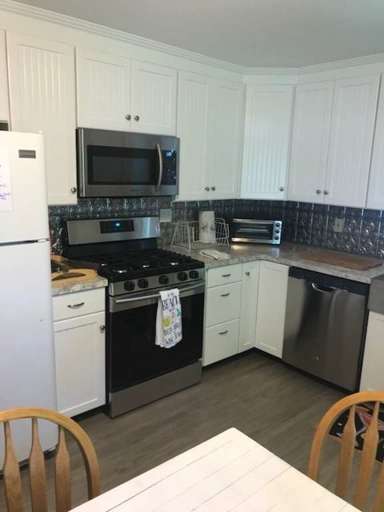 KITCHEN TOTALLY UP TO DATE NEW APPLIANCES