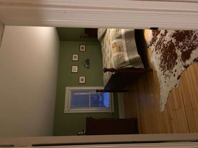 bedroom queen - 5 bedroom side