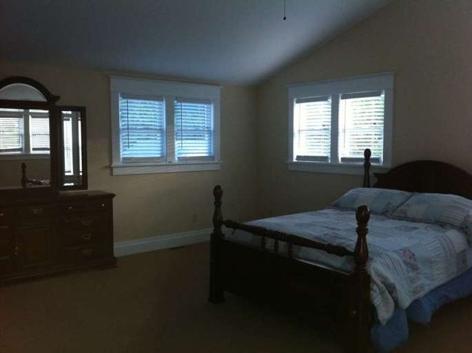 3 bedroom side master bedrom with private full bath