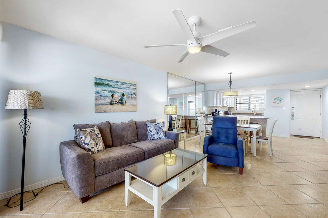 Lei Lani 305T Beachfront 2 Bedroom Holiday Rental With Pool Orange