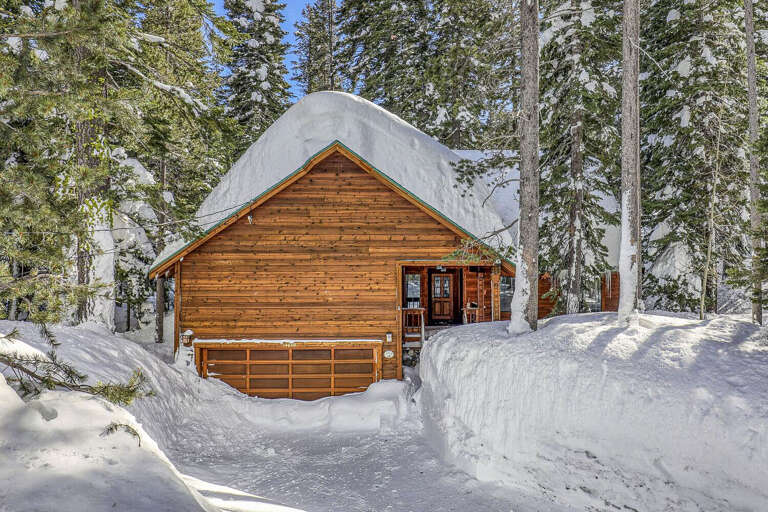 Whitetail Trail at Tahoe Donner 3 Bedrooms Sleeps 6 Vacation
