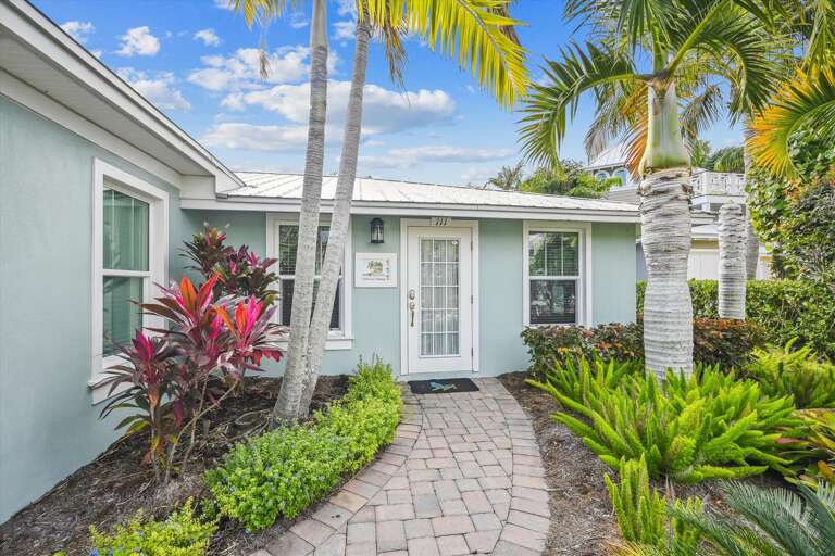 Castaway Cottage Castaway Cottage