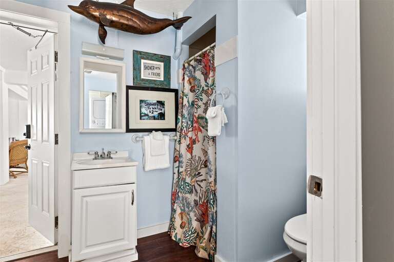 1st level full bathroom.