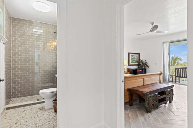 2nd level full bath next to bedroom 2.