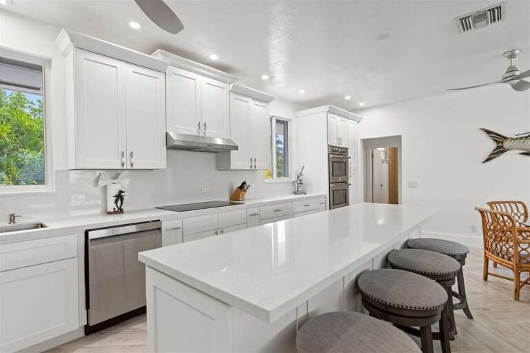 Newly updated kitchen.