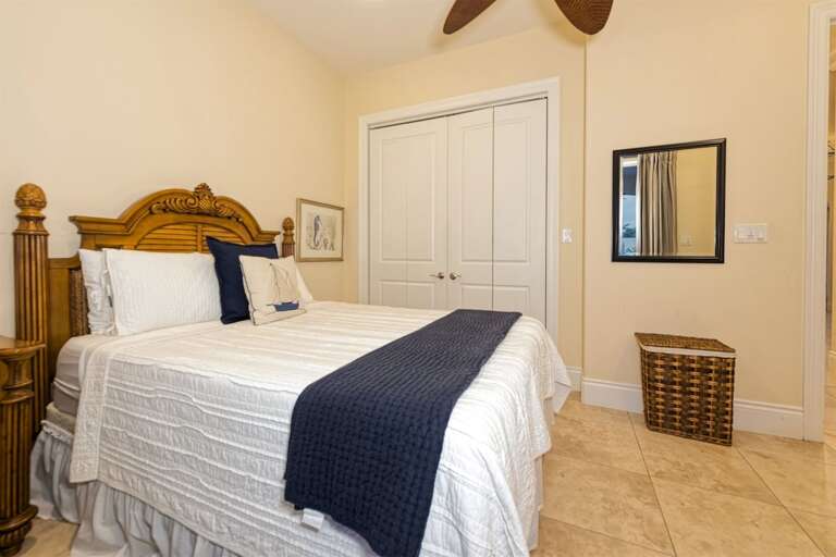 2nd level queen bedroom.