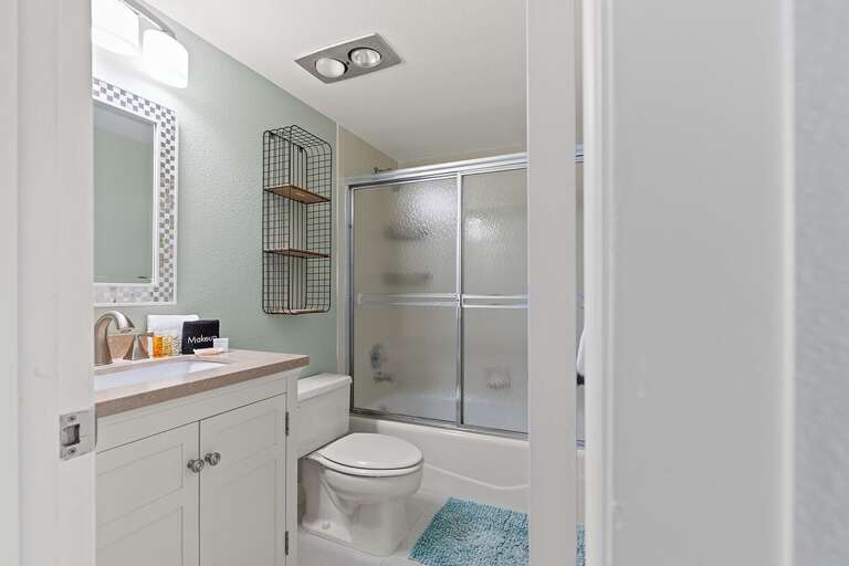 Full bathroom attached to bedroom 2 on the 3rd level.