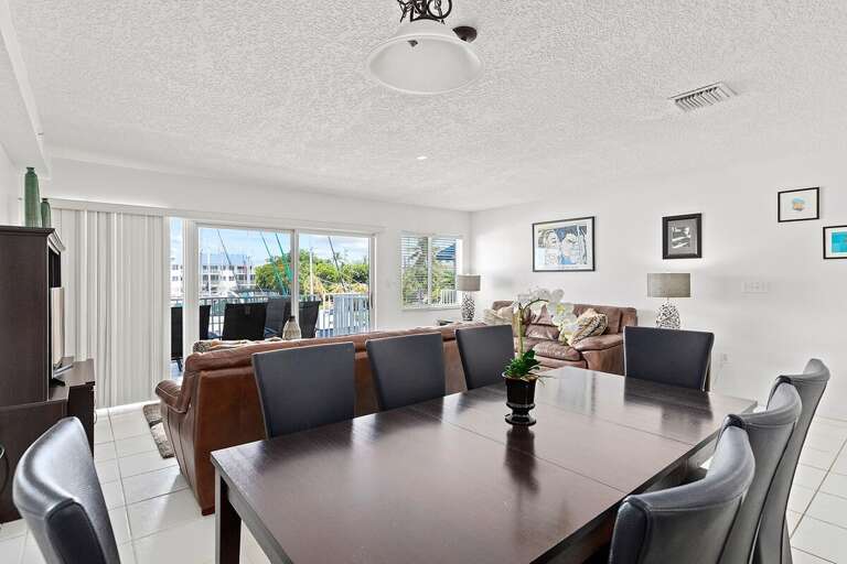 Dining area - 2nd level