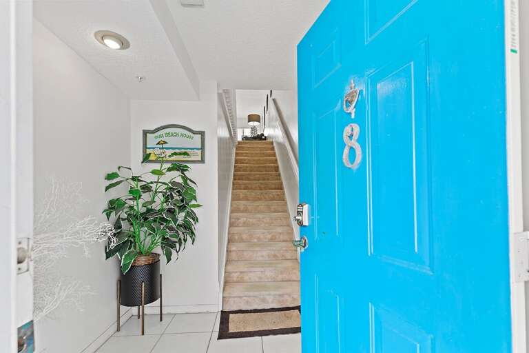 Entryway - 1st level