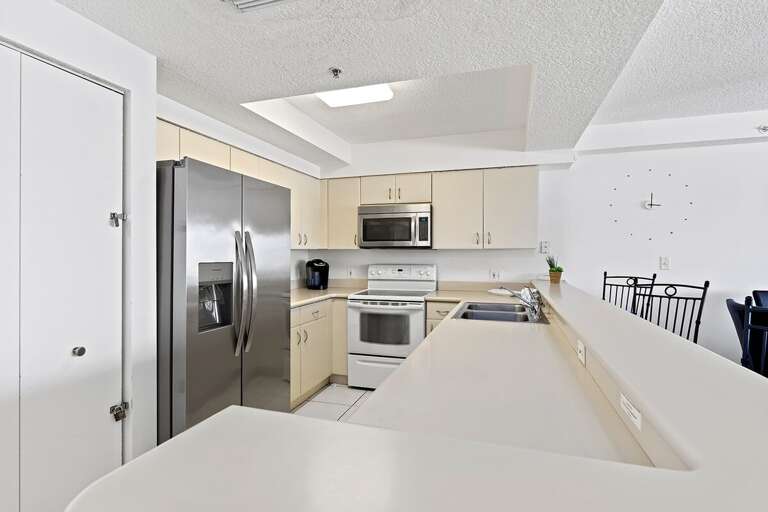 Fully stocked kitchen - 2nd level