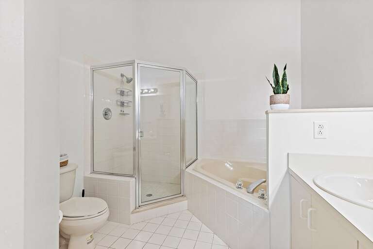 Master Ensuite bathroom - 3rd level