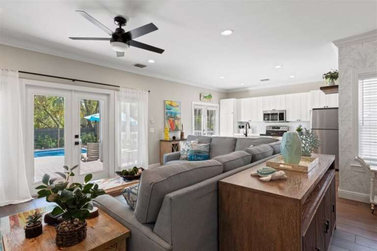 Living room with plenty of seating.