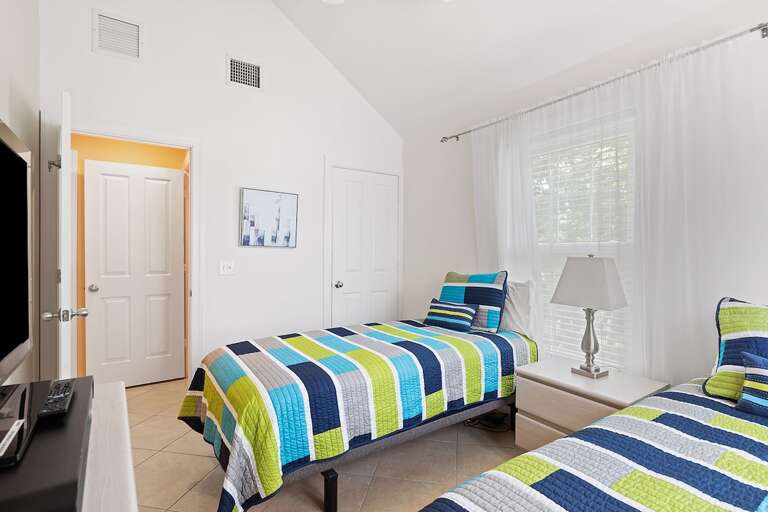 Third bedroom on the 2nd level with two twin beds.