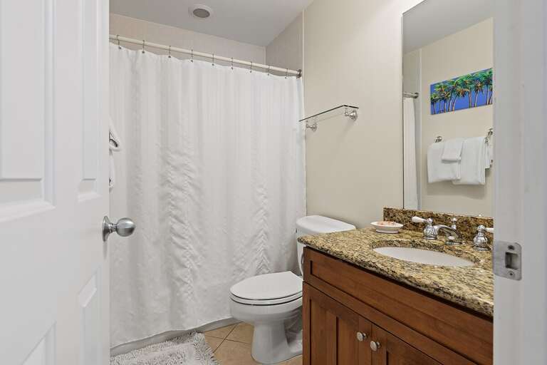 Upstairs bath with tub/shower combo.