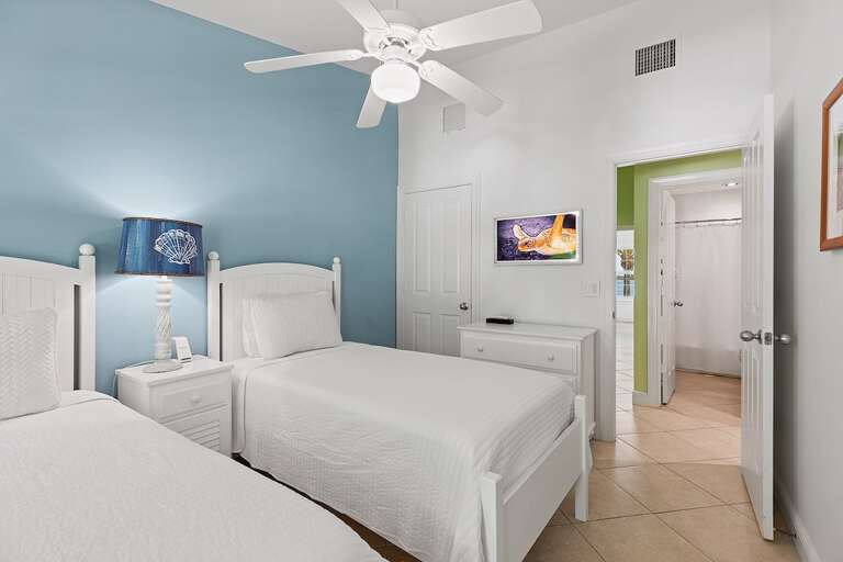 Double the comfort, double the dreams. The 3rd bedroom with 2 twin beds on the 2nd level. Double the comfort, double the dreams. The 3rd bedroom with 2 twin beds on the 2nd level.