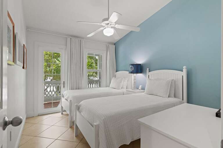 Double the comfort, double the dreams. The 3rd bedroom with 2 twin beds on the 2nd level. Double the comfort, double the dreams. The 3rd bedroom with 2 twin beds on the 2nd level.