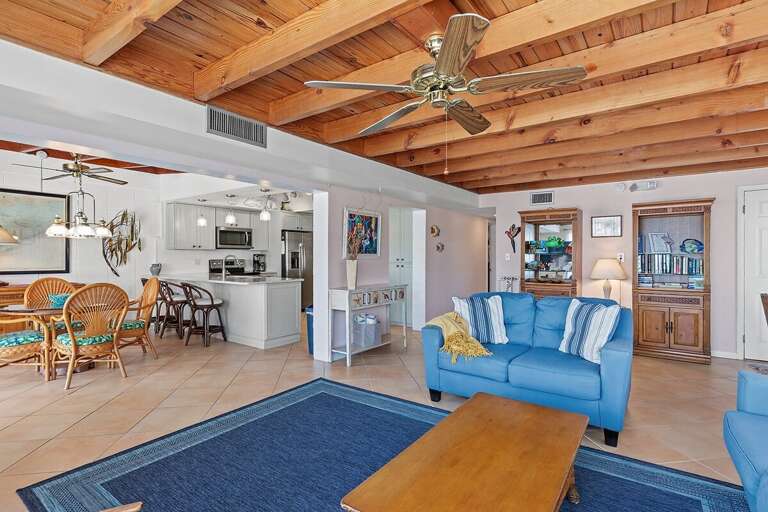 Beautifully decorated and super clean. Beautifully decorated and super clean.