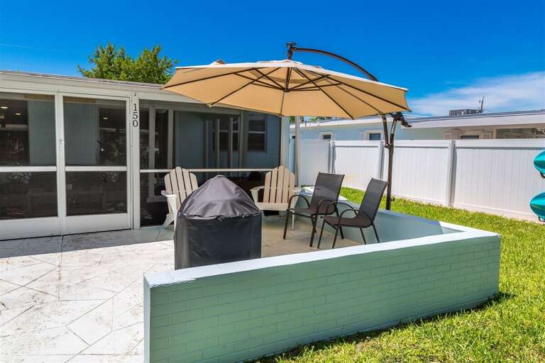 Outdoor space with lots of seating.