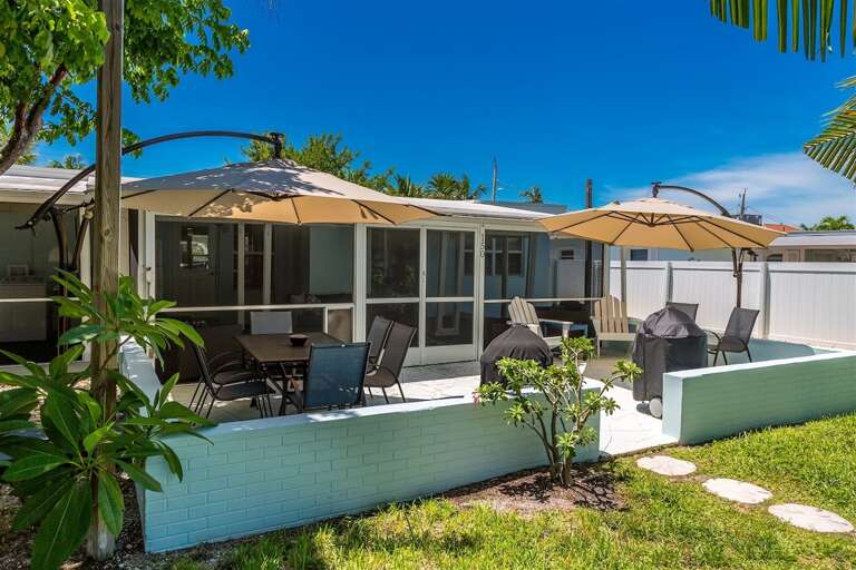 Outdoor space with lots of seating.