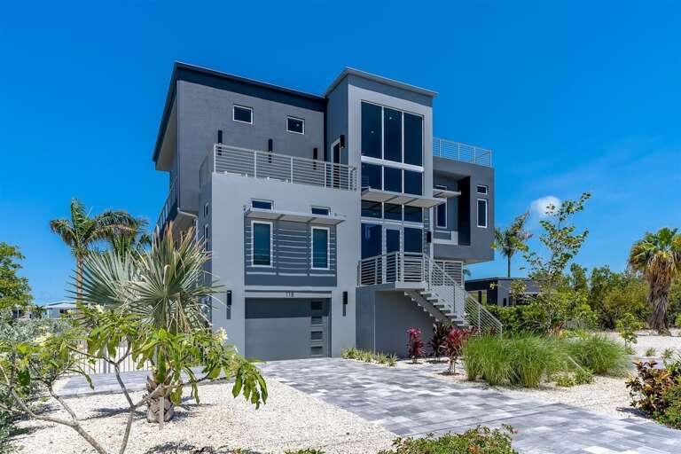 Front of the home. Front of the home.
