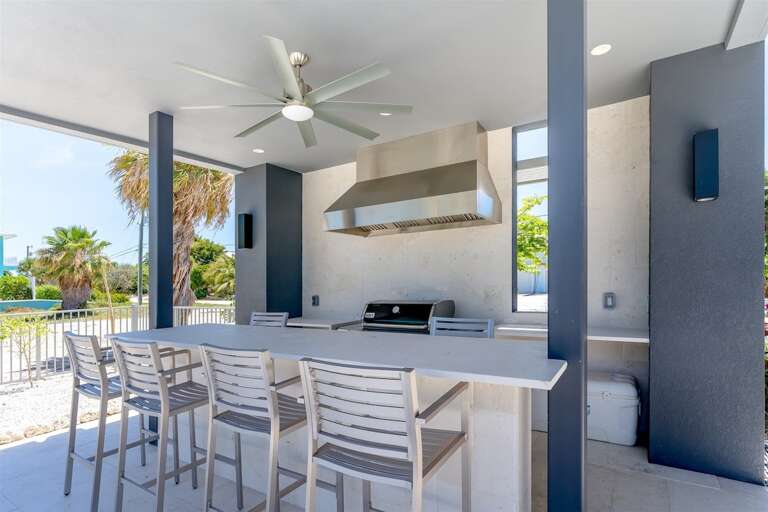 Outdoor bar & grill area - perfect for grilling up your fresh catch. Outdoor bar & grill area - perfect for grilling up your fresh catch.