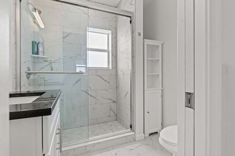 Master ensuite bathroom - 3rd level