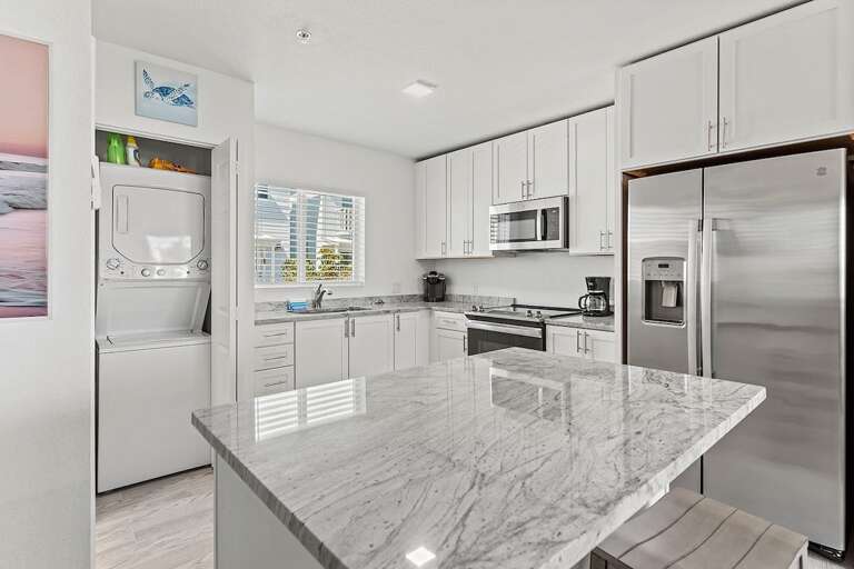 Kitchen/dining area.