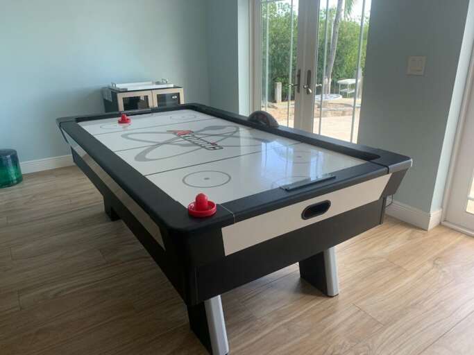 1st level air hockey table
