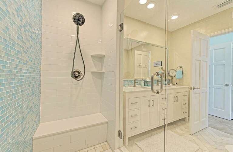 2nd level master bedroom with dual sinks