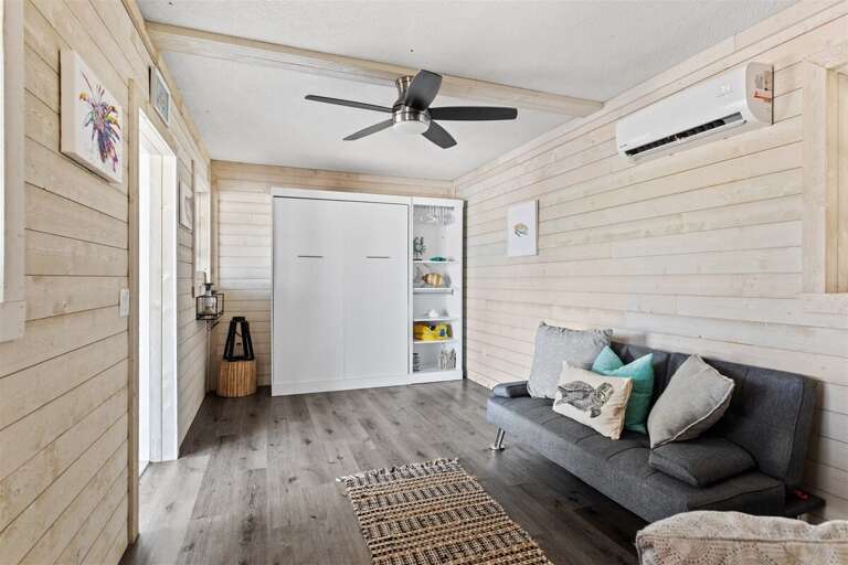 Downstairs private bedroom with Queen size murphy bed