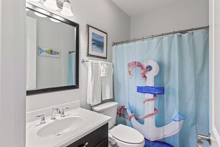 Shared hallway bathroom - 3rd level