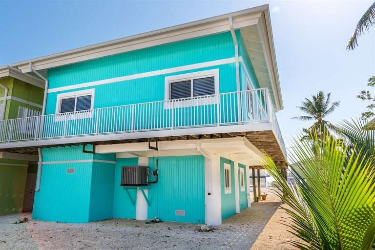Exterior. Exterior.