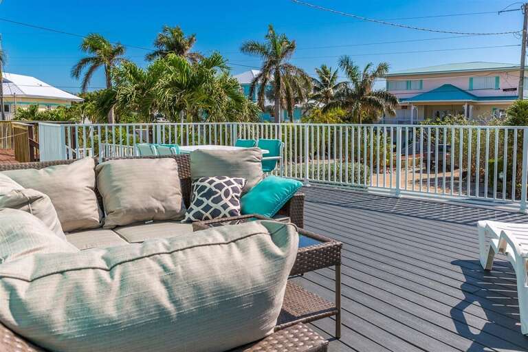 The sunny deck. The sunny deck.