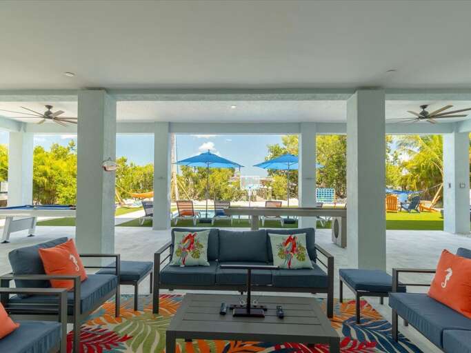 Plenty of seating for groups of all sizes.