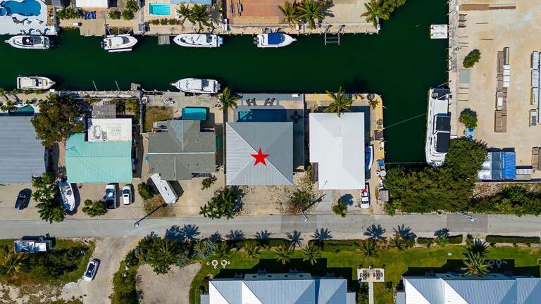 Aerial views this house has the red star on it.