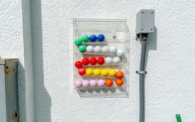 Escape, unwind, play. Escape, unwind, play.