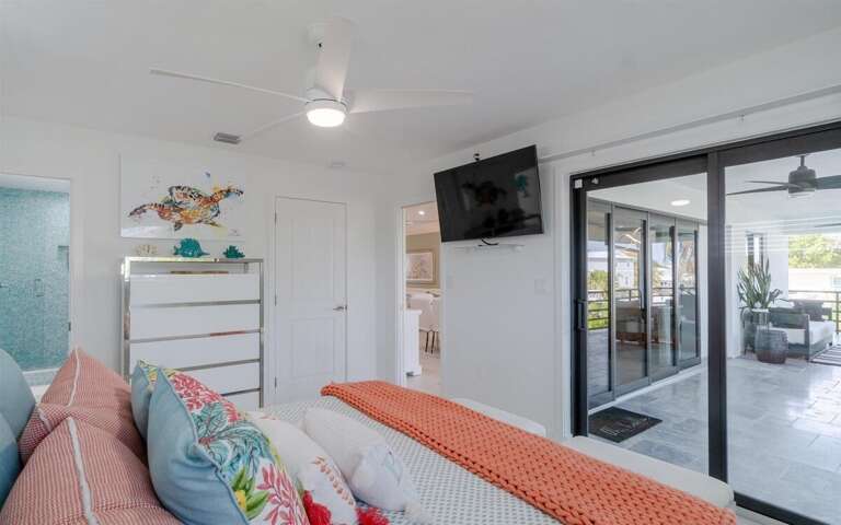 A royal king-bed retreat in the master suite on the 2nd level. A royal king-bed retreat in the master suite on the 2nd level.