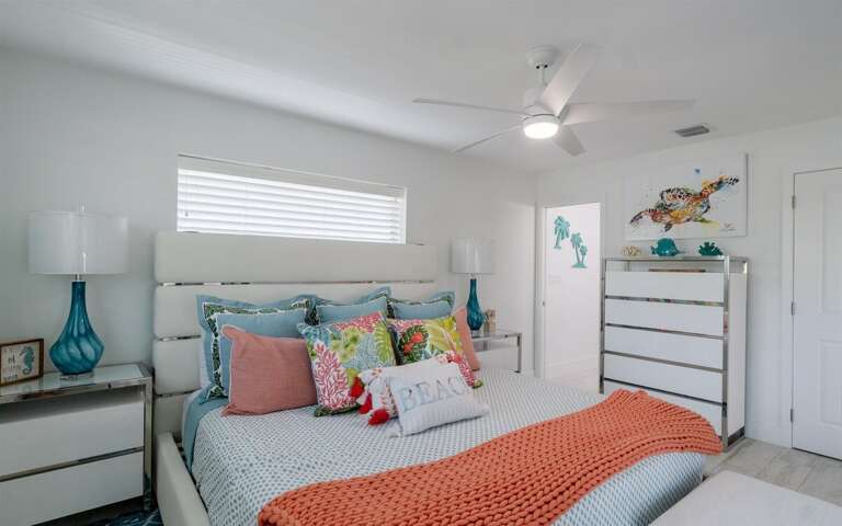 A royal king-bed retreat in the master suite on the 2nd level. A royal king-bed retreat in the master suite on the 2nd level.