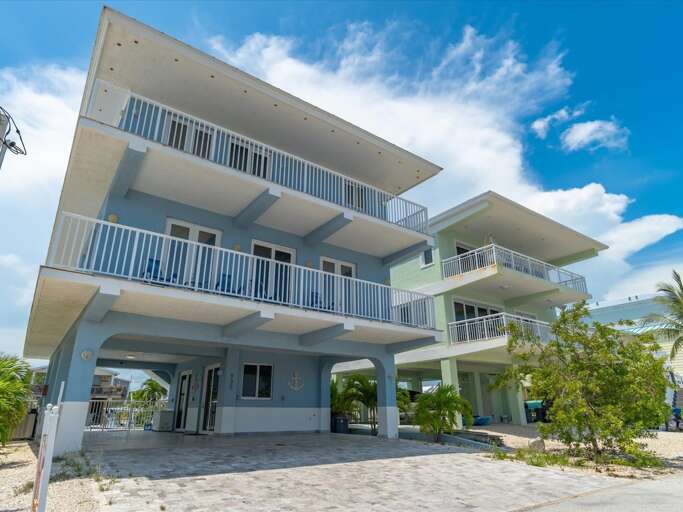 Exterior view of this 3 level home. Exterior view of this 3 level home.