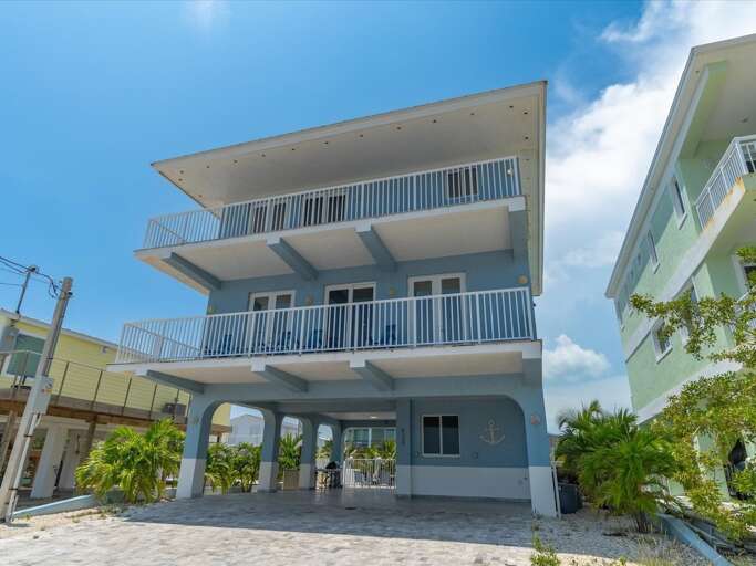 Exterior view of this 3 level home. Exterior view of this 3 level home.