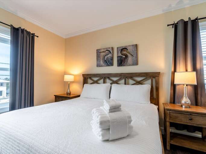 The master suite on the 3rd level with a king bed and ensuite bathroom.The master suite on the 3rd level with a king bed and ensuite bathroom. The master suite on the 3rd level with a king bed and ensuite bathroom.The master suite on the 3rd level with a king bed and ensuite bathroom.