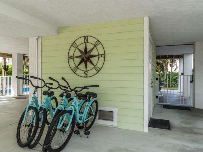 Take a nice bike ride to Sombrero Beach. Take a nice bike ride to Sombrero Beach.