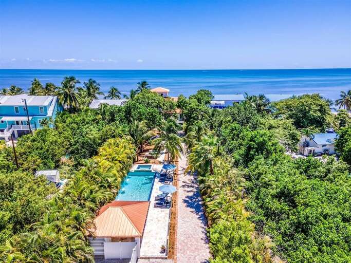 Experience Casa Feliz