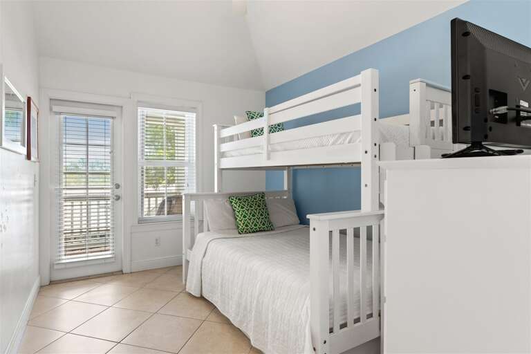 3rd bedroom: Bunk bed & a trundle underneath 3rd bedroom: Bunk bed & a trundle underneath