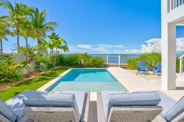 Take a refreshing dip in this luxurious oceanfront saltwater pool, with the option to heat or chill the water to your preference. Take a refreshing dip in this luxurious oceanfront saltwater pool, with the option to heat or chill the water to your preference.