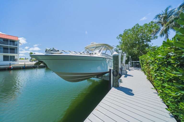 This private dock is perfect for fishing and enjoying the water at your Marathon FL vacation home. A great addition for families and anglers looking for an authentic Florida Keys getaway.