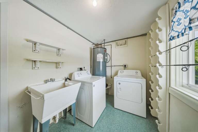 Enjoy the convenience of in-unit laundry, perfect for longer stays and beach days during your Marathon FL Florida Keys getaway.