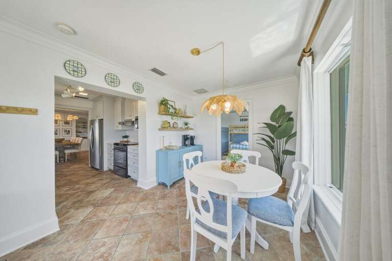 Enjoy your morning coffee in this inviting space before heading out to Sombrero Beach or exploring the Florida Keys.