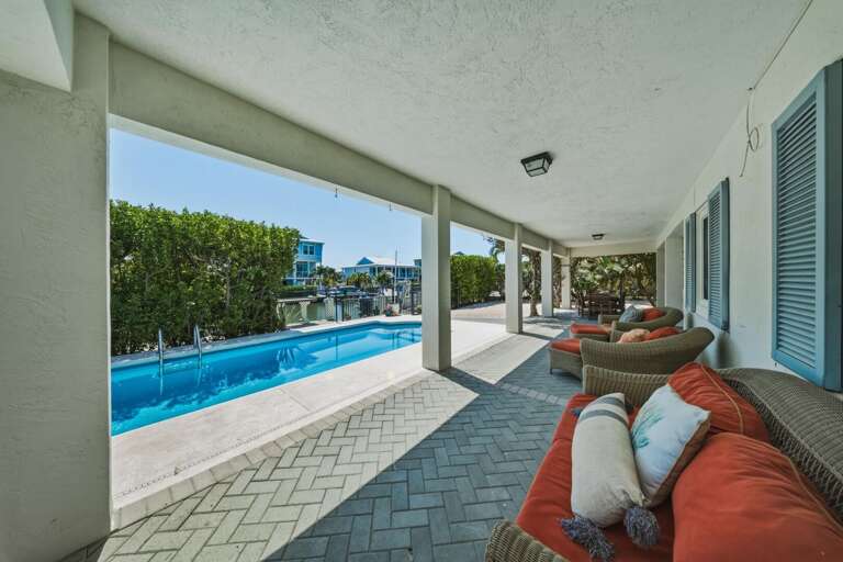 A great space for families, this private pool area is perfect for cooling off after a day at Sombrero Beach.