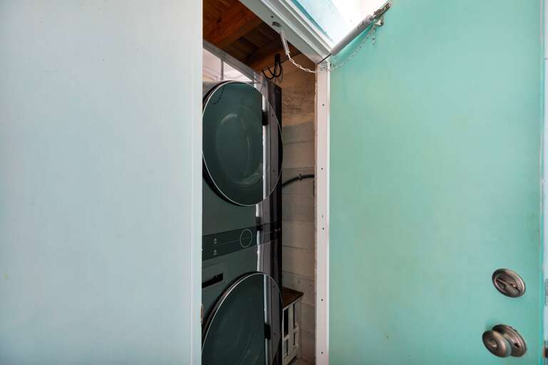 A washer and dryer add everyday convenience for longer stays, beach days, fishing trips, and family vacations in Key Colony Beach.